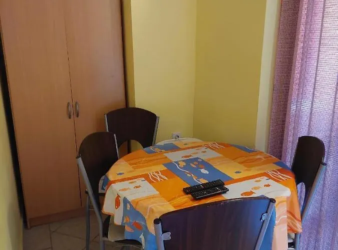 With Parking Space - 19547 Apartman Vir