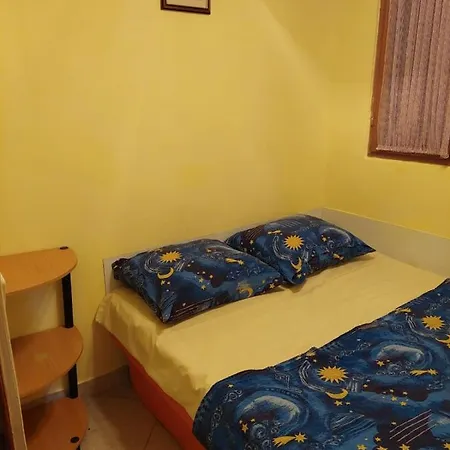 With A Parking Space - 19547 Apartman Vir