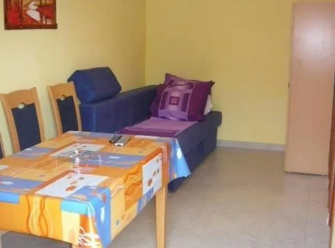 Apartman With Parking Space - 19547
